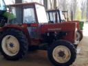 Tractor Universal 445