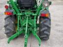 Traktor John Deere 670