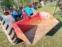 Transport box after tractor, mechanical tilting