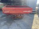 Accord Sulky fertilizer spreader 2 t