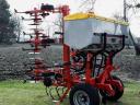 Cultivator SUK-6F, 6 rânduri, cu distribuitor de îngrășăminte de 1000 litri