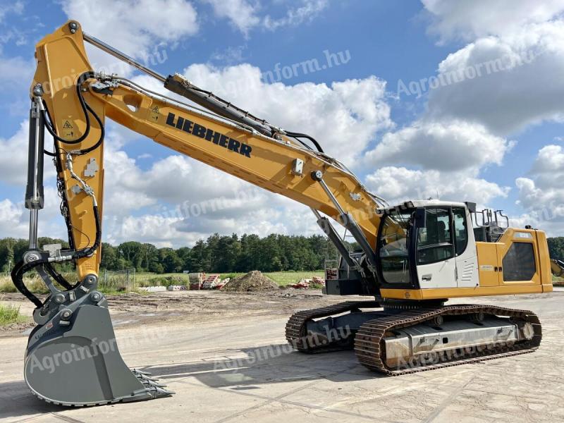 Liebherr R938 NLC / 2021 / 1800 hodin / Leasing od 20%