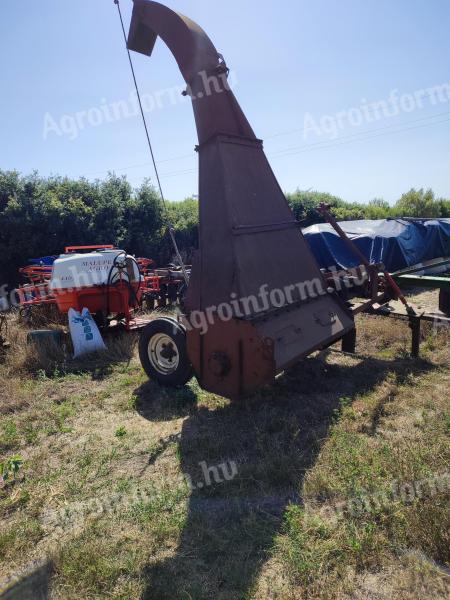 Silage-Stielbrecher, Orcan, mit ausfahrbarem Kardan zu verkaufen