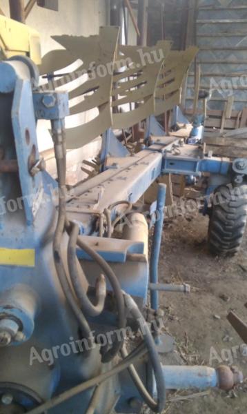 Plough, hoe, cultivator, cultivator, grader