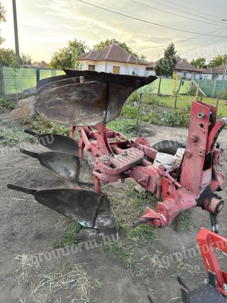 3-köpfiger Kreiselpflug zu verkaufen