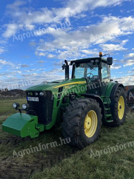 John Deere 8430