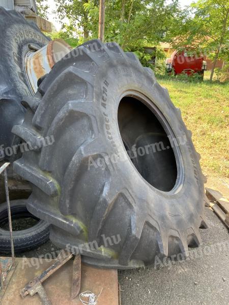 Kombájn gumi 650/75r32