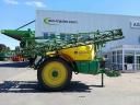 John Deere M740i field trailed sprayer