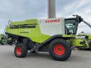 Claas Lexion 760 combine harvester