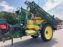 John Deere 832 field sprayer