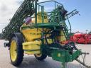 John Deere 832 Feldspritze