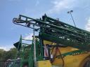 Opryskiwacz polowy John Deere 832