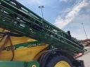 Opryskiwacz polowy John Deere 832