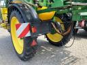 Opryskiwacz polowy John Deere 832