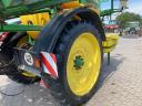 John Deere 832 Feldspritze