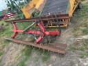 Ploughing machine for 4 head plough