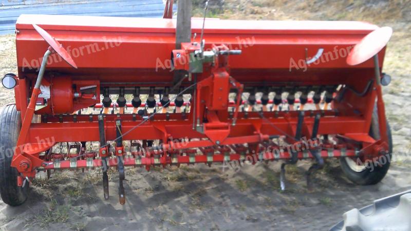 Reform Semo 100 Tip 2.5 m, 21 row small seed drill