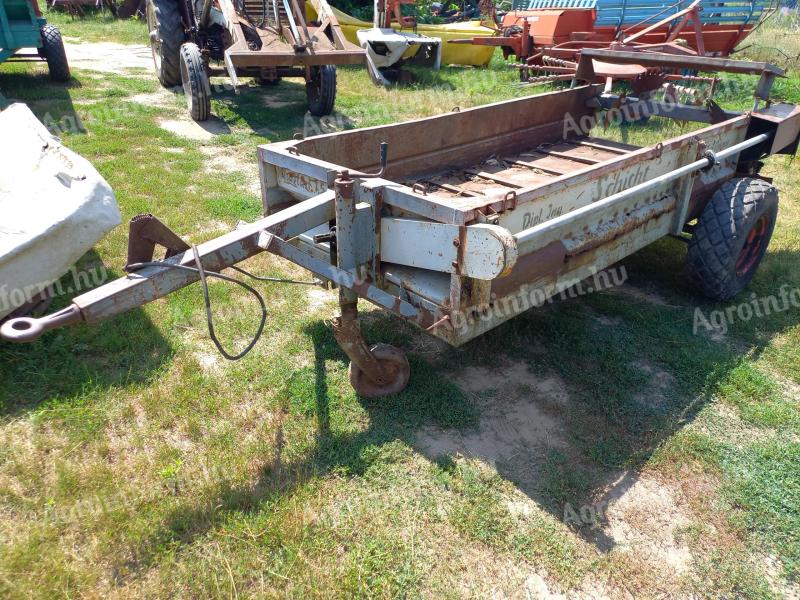 Schrict manure spreader 1,5 t