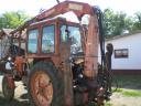 MTZ-80 mit KCR 4010-Lader