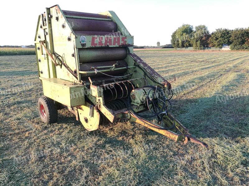 Claas Rollant 62 baler