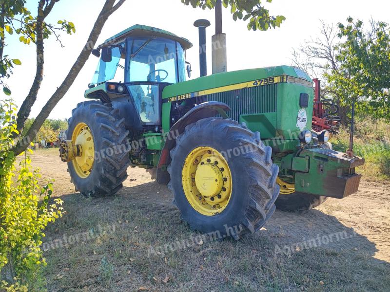 John Deere 4755