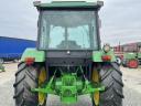 John Deere 2140