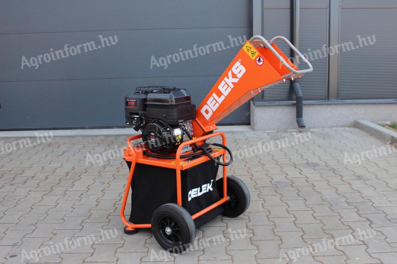 Deleks DK-300 B&S branch chipper 6,5 HP with own engine