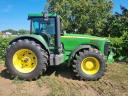 John Deere 8220