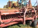 IH-6200 Seeder