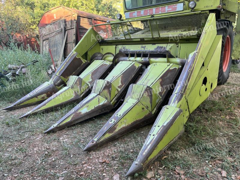 For sale Claas four row corn crusher table