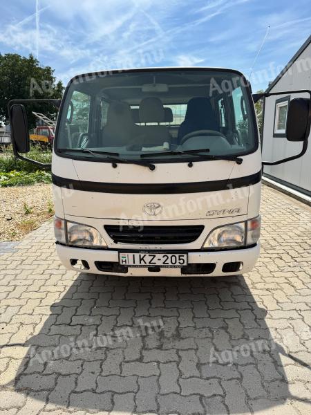 Toyota Dyna 150 L zu verkaufen