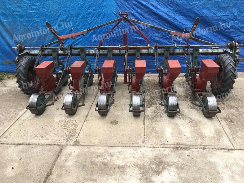 6 row small seed drill for sale