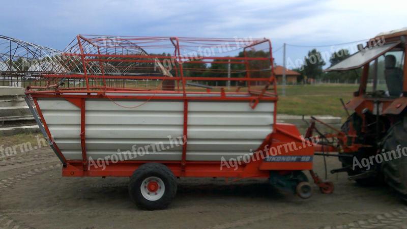 Econom 80 tip, 8 cubic metre small hoarder for small tractor