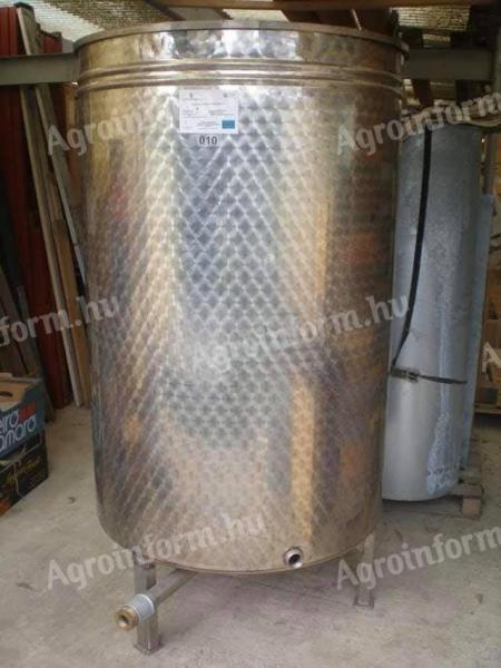 1100 litre equalizing acid-proof tank for sale