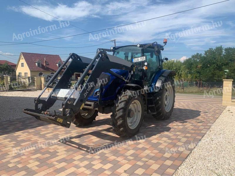 TRAKTOR VALTRA A104