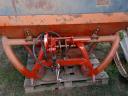 Sasform fertilizer spreader