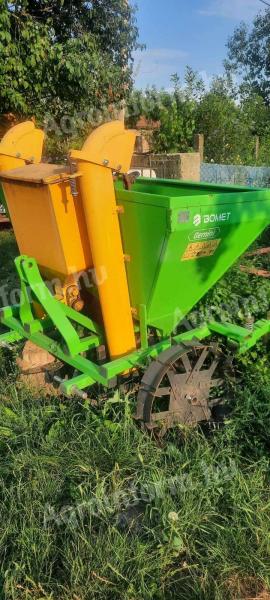 Potato planter for sale