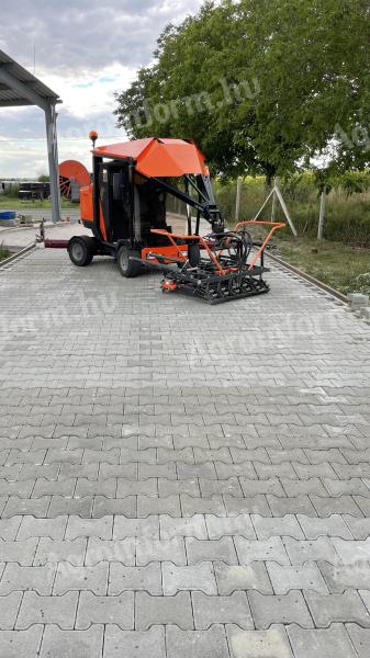 Stone unloading machine