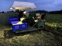 Self-propelled pepper and bean harvester, harvesting machine