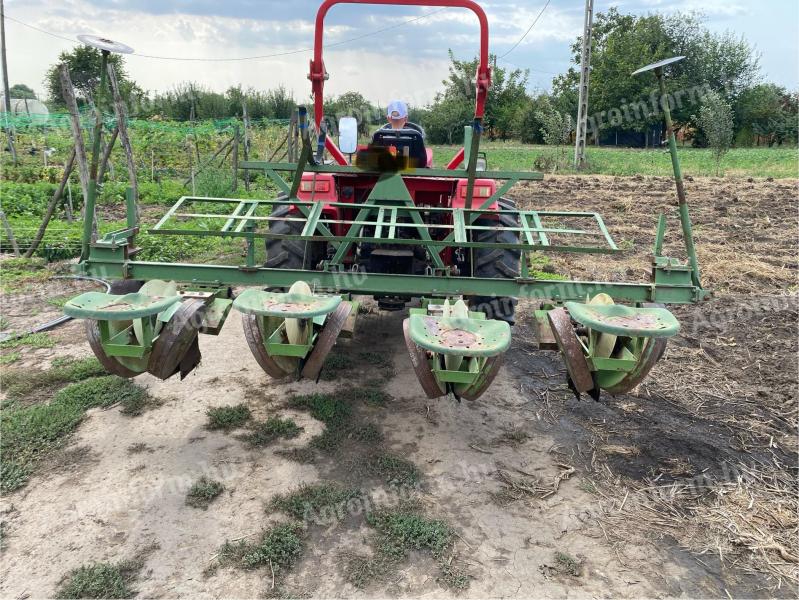 4 row planter