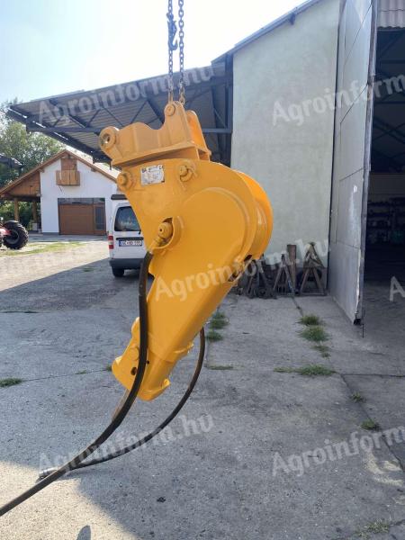 JCB wiper head