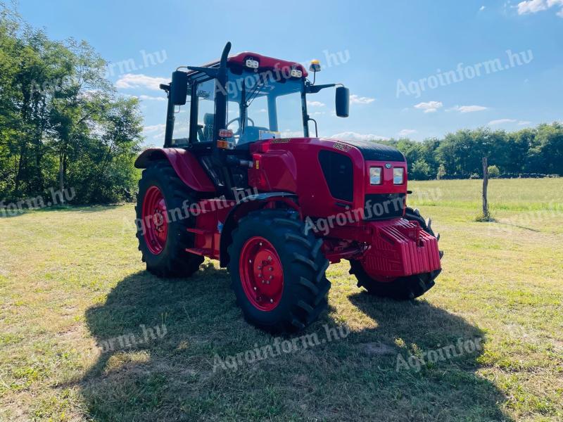 MTZ 952,7 tractor