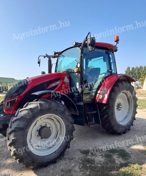 VALTRA A124