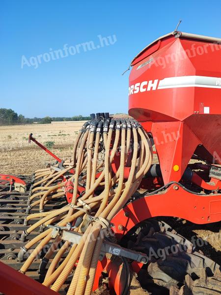 For sale is a custom Horsch Pronto 4 DC, disc and compactor 2013