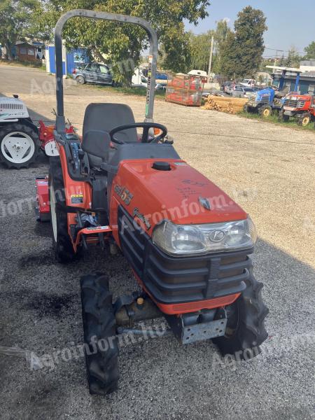 Tractor mic japonez Kubota GB155 cu mulcător nou