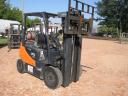 Doosan 2T forklift truck