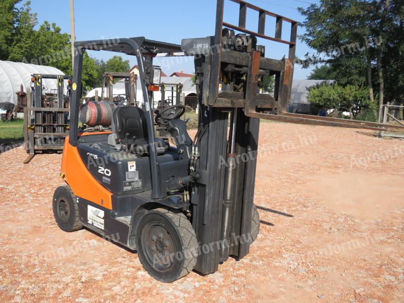 Doosan 2T forklift truck