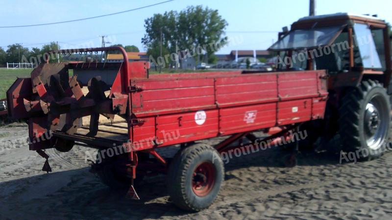 JF AV 40 TIP 4-tonne manure spreader