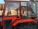 Kubota MU 4501 4x4 tractor with front loader and bale spike, with heated cab