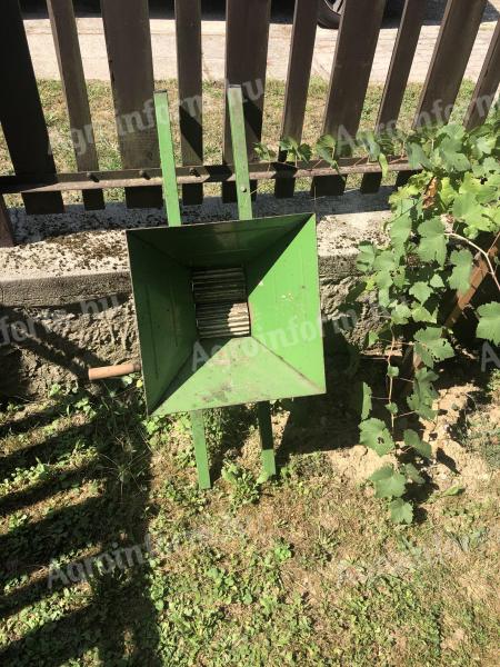 Grape crusher, grape crusher for sale